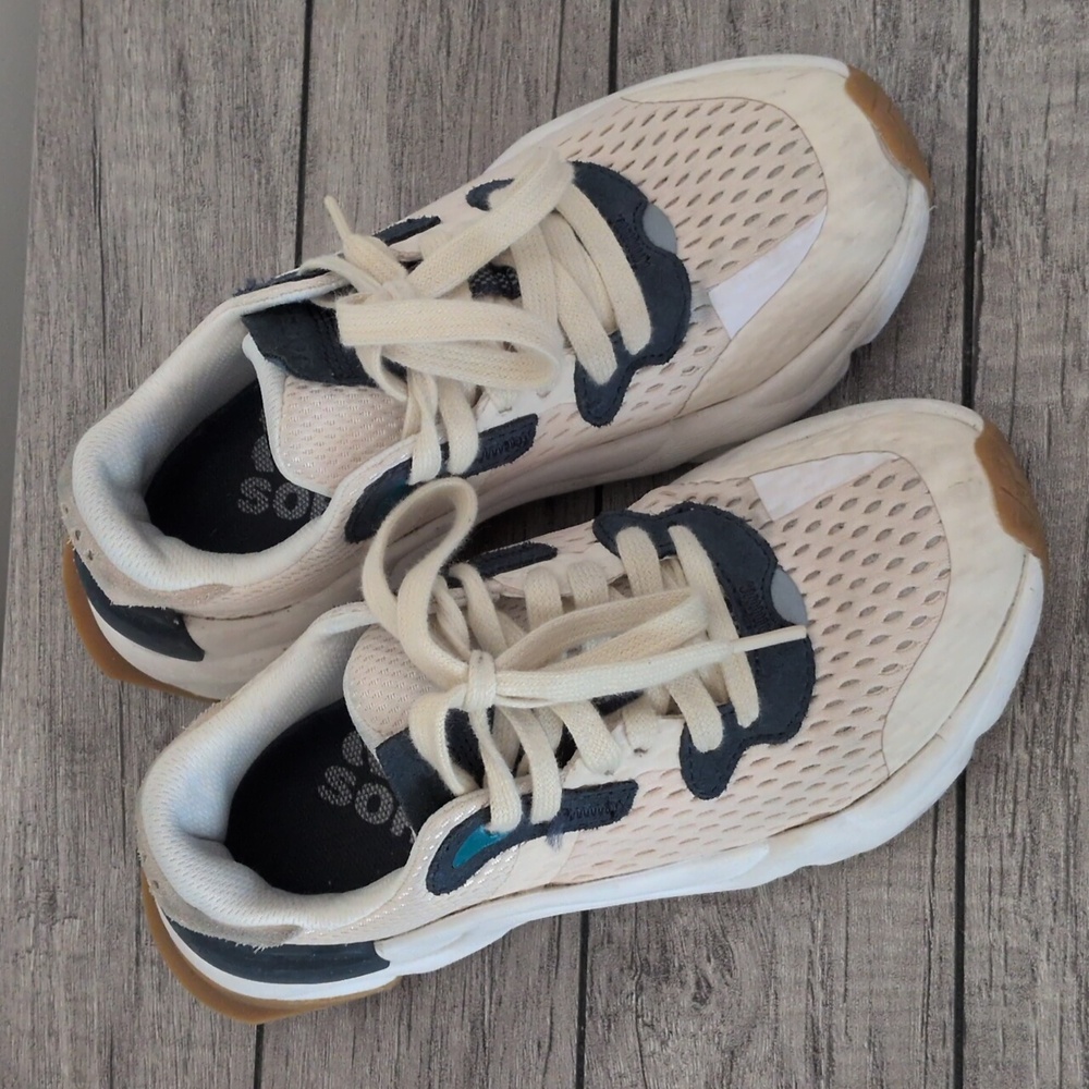 Sorel Athletic shoes - Size 5